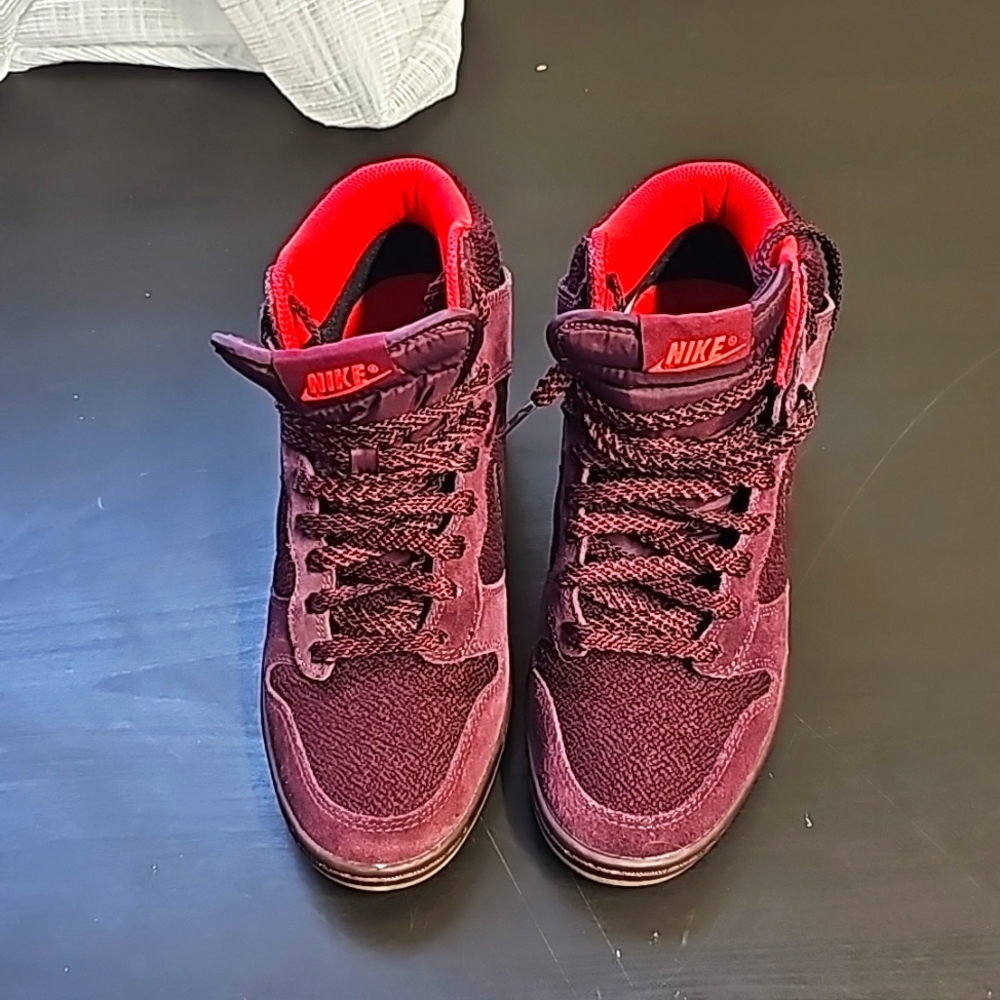 NIKE Women's Dunk Sky Hi Suede Mesh Wedge Deep Burgundy size 7